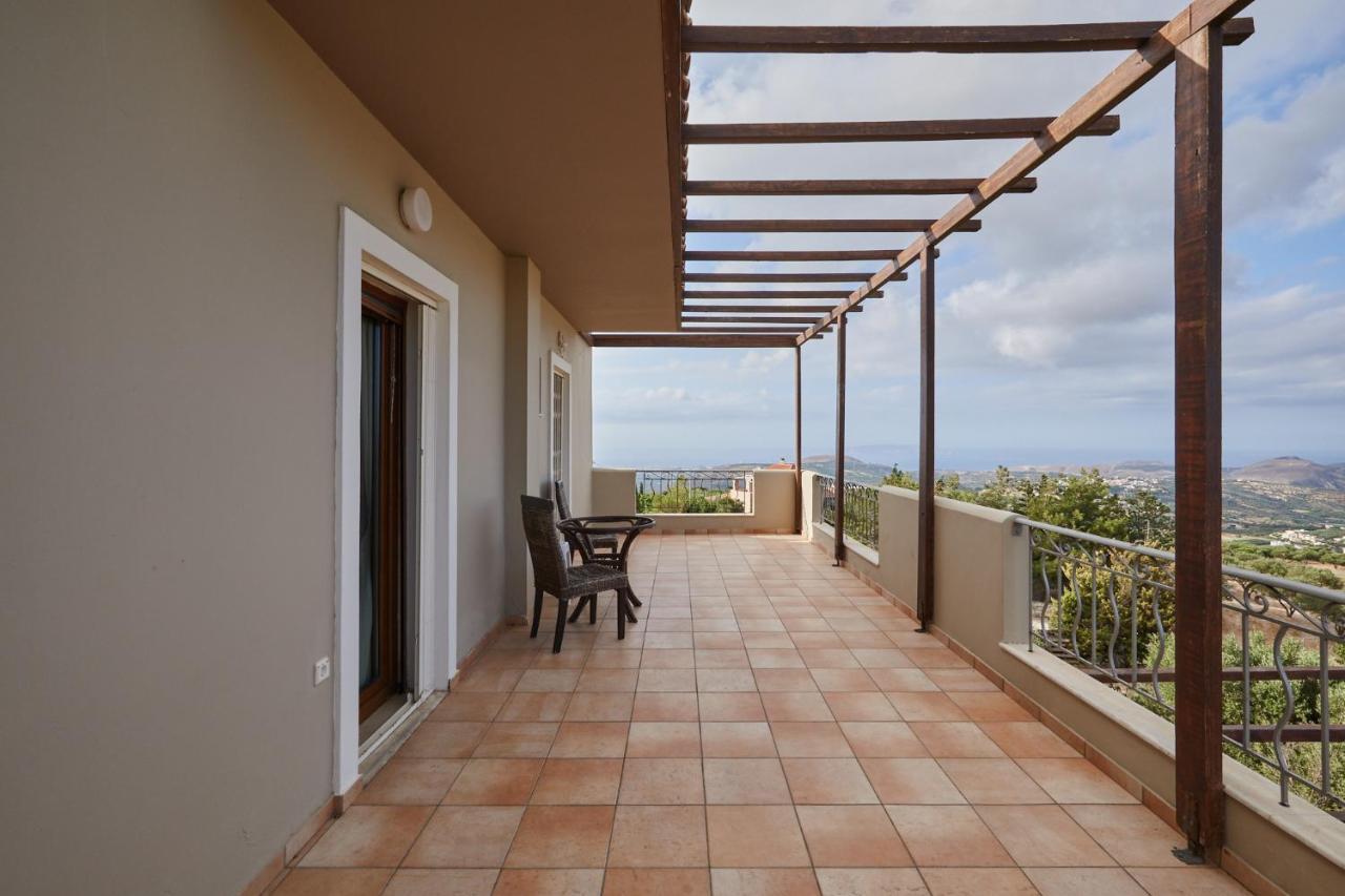 Aletraki -Off-Grid Retreat Above Heraklion, Peaceful Views 阿卡尼斯 外观 照片