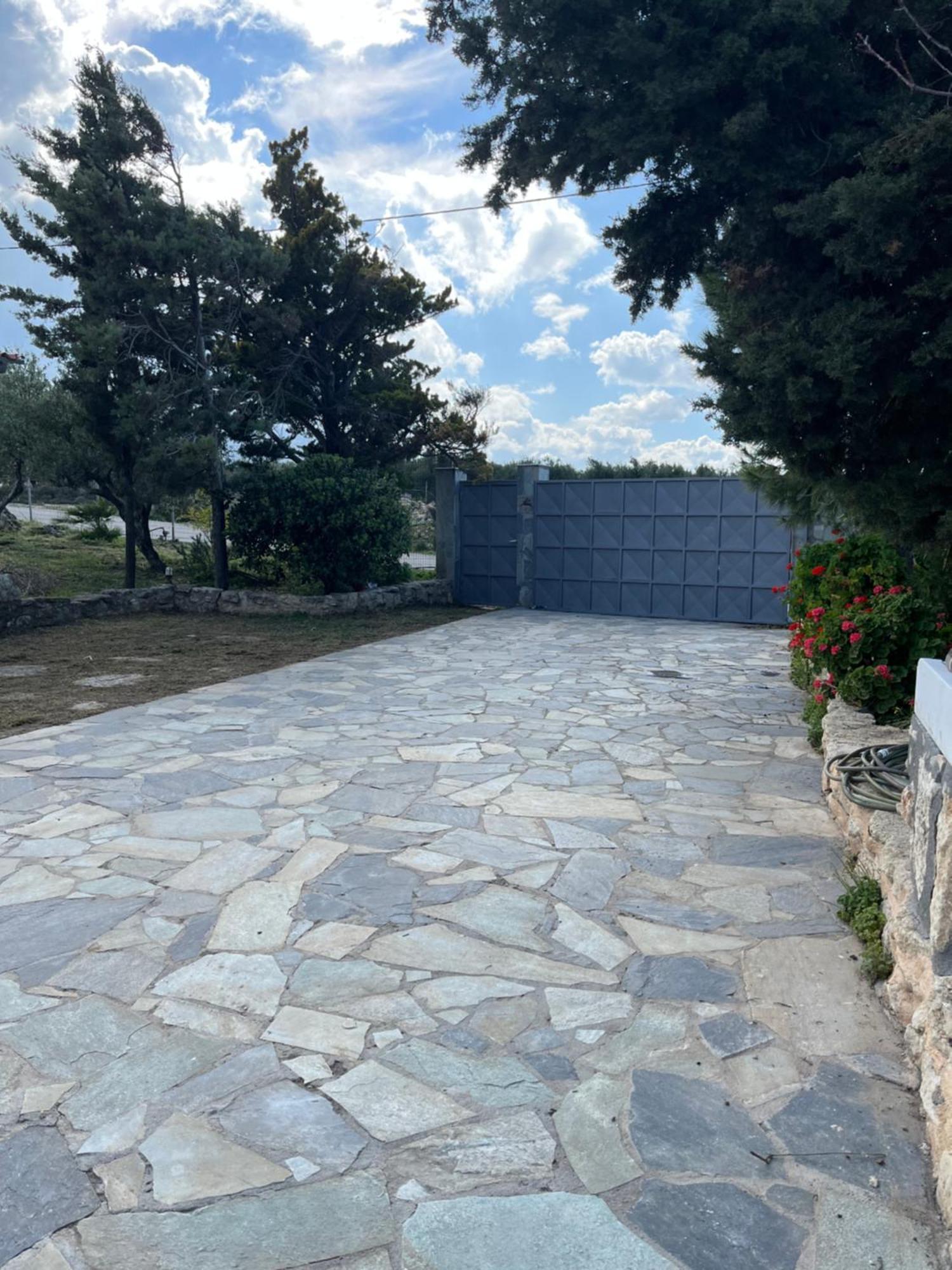 Aletraki -Off-Grid Retreat Above Heraklion, Peaceful Views 阿卡尼斯 外观 照片