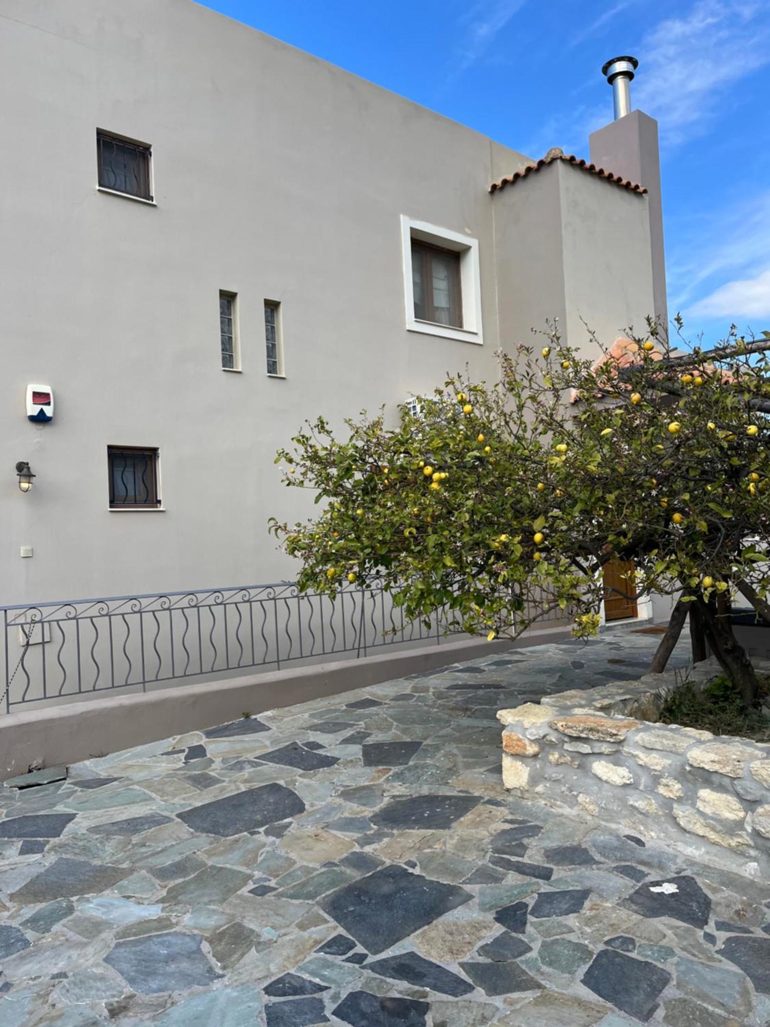 Aletraki -Off-Grid Retreat Above Heraklion, Peaceful Views 阿卡尼斯 外观 照片