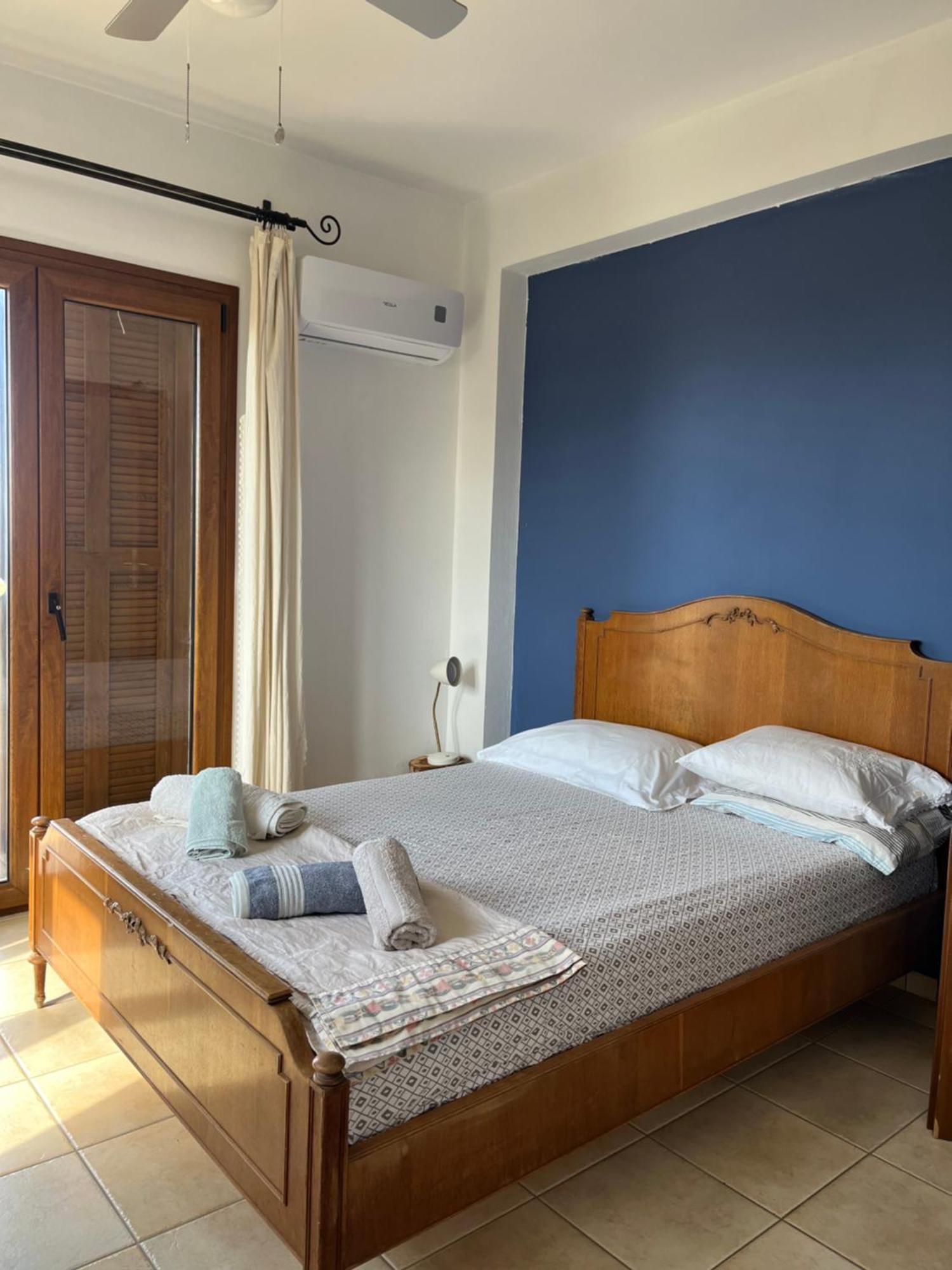 Aletraki -Off-Grid Retreat Above Heraklion, Peaceful Views 阿卡尼斯 外观 照片